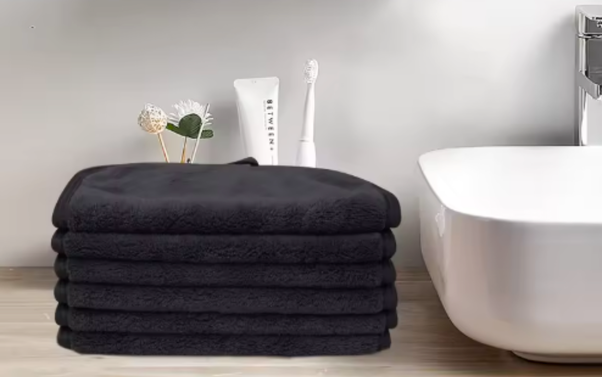 2-in-1 Soft Microfiber Face Cloths – Reusable Makeup Remover